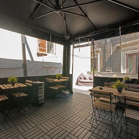 Il Taschino Suite Наполи Екстериор снимка